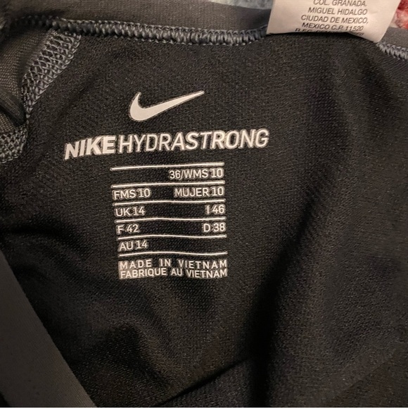 Nike Hydrastrong One Piece Swim Suit Black Women’s Size Medium - Picture 3 of 15